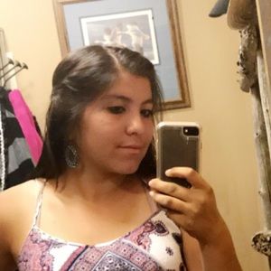 Meet your Posher, Hope